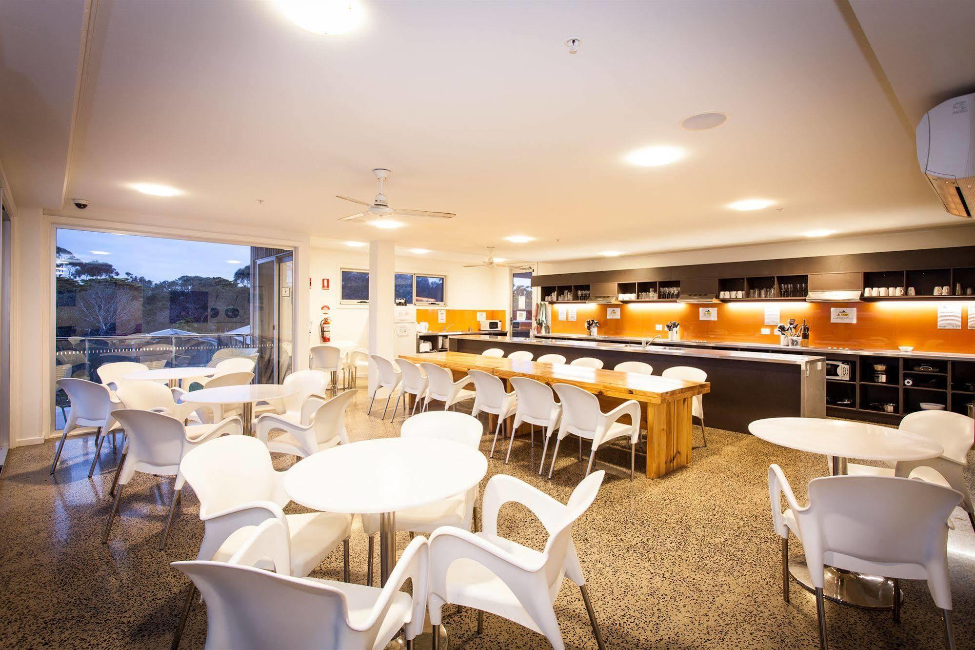 The Island Accommodation Newhaven Екстериор снимка
